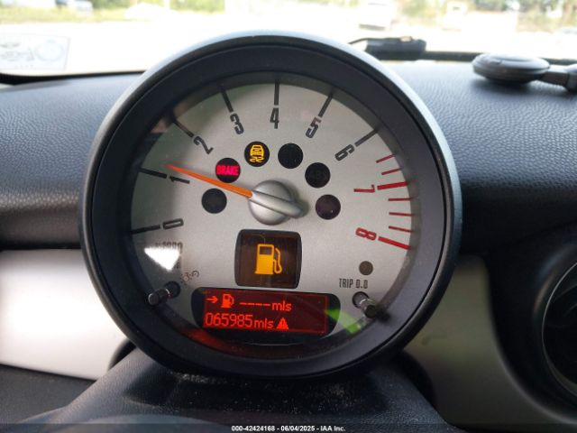 2011 MINI COOPER WMWSU3C57BT184132 Photo 6
