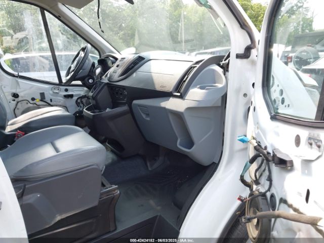 1FBAX2CG7FKA10515 Ford Transit-350 Xl