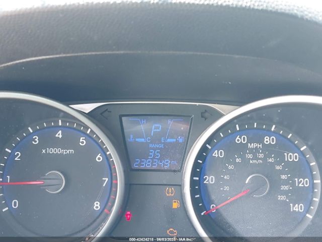 KM8JU3AG1EU795030 Hyundai TUCSON SE
