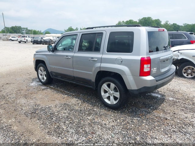 1C4NJRFB6HD165619 Jeep 2017