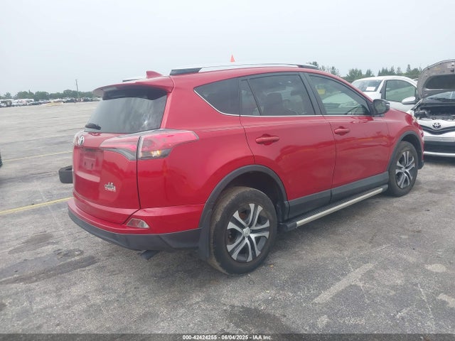 JTMZFREV9GJ099047 Toyota RAV4 LE