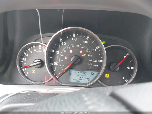 JTMZFREV9GJ099047 Toyota RAV4 LE