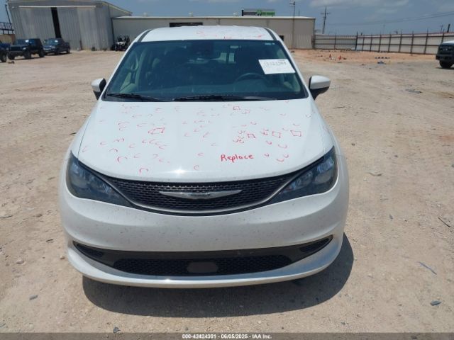2C4RC1CG0PR525704 Chrysler Voyager Lx
