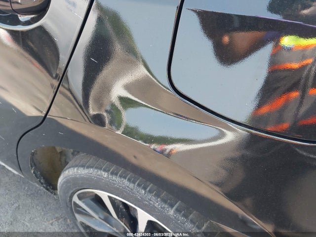 5YFBURHE3KP906802 Toyota COROLLA SE