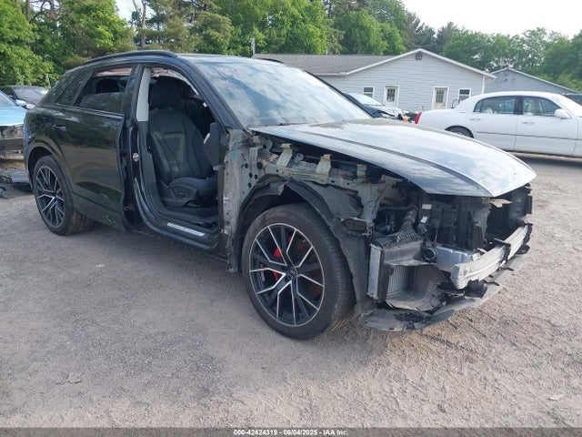 2023 AUDI Q8 WA1FVBF16PD028292 Photo 0