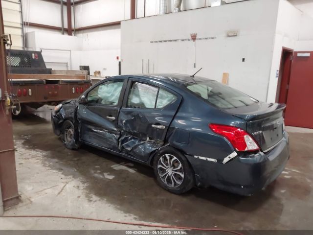 3N1CN7AP8GL823388 Nissan 2016