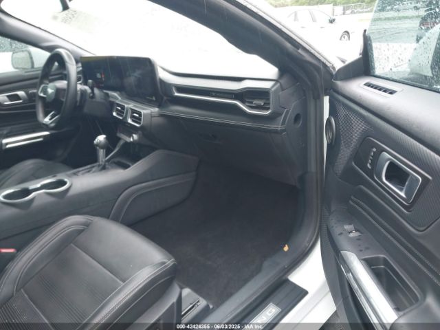 2024 FORD MUSTANG 1FA6P8CF2R5400362 Photo 4