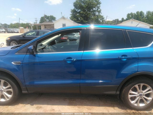 1FMCU0GD3HUB96025 Ford ESCAPE SE