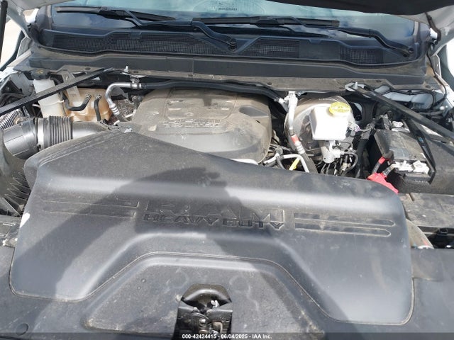3C6UR5CJ9NG202399 RAM 2500 Tradesman  4x4 6'4 Box