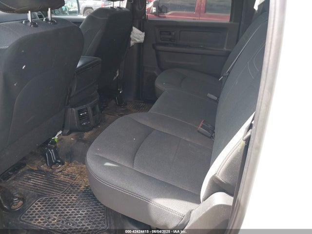 3C6UR5CJ9NG202399 RAM 2500 Tradesman  4x4 6'4 Box