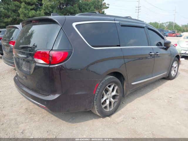 2017 CHRYSLER PACIFICA 2C4RC1BGXHR668162 Photo 3