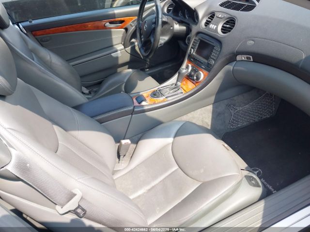 2005 MERCEDES-BENZ SL 500 WDBSK75F25F088450 Photo 4