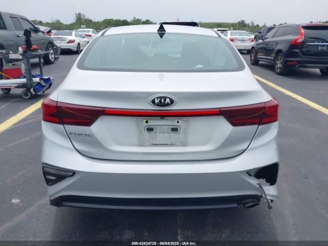 3KPF24AD6KE044933 KIA Forte Lxs