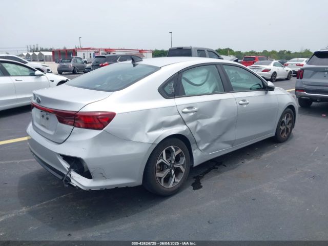 3KPF24AD6KE044933 KIA Forte Lxs