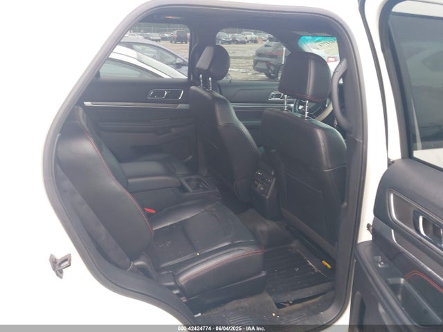 1FM5K8GT7GGA12108 Ford Explorer