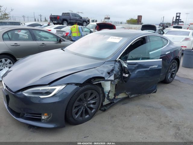 2017 TESLA MODEL S 5YJSA1E20HF228681 Photo 1