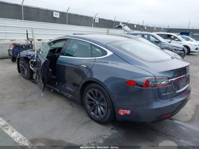 2017 TESLA MODEL S 5YJSA1E20HF228681 Photo 2