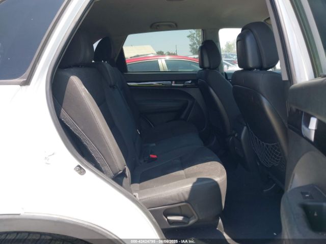5XYKT4A60FG578791 KIA SORENTO LX