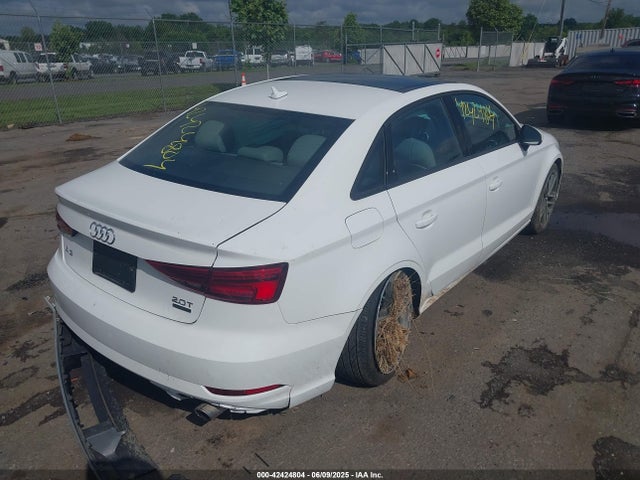 2018 AUDI A3 WAUB8GFF2J1014836 Photo 3