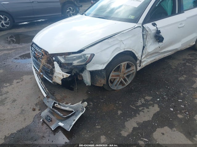 2018 AUDI A3 WAUB8GFF2J1014836 Photo 5