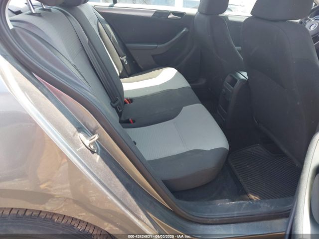 3VW2B7AJ2HM272834 Volkswagen Jetta 1.4t S