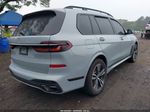 2024 BMW X7 5UX23EM05R9V63673 Photo 3