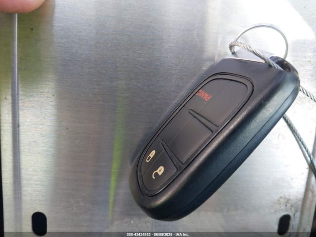 2019 JEEP CHEROKEE 1C4PJLLBXKD164846 Photo 10