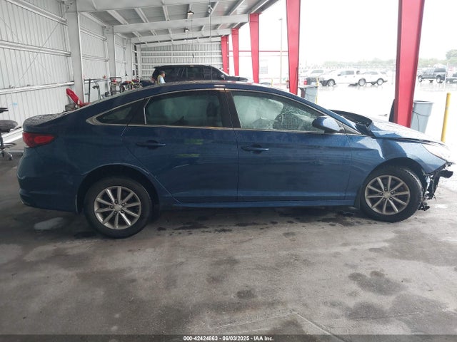 5NPE24AF1JH693255 Hyundai SONATA SE