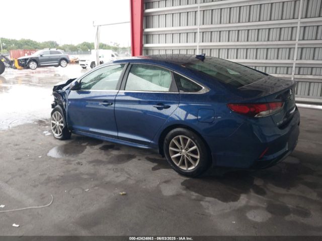 2018 HYUNDAI SONATA 5NPE24AF1JH693255 Photo 2