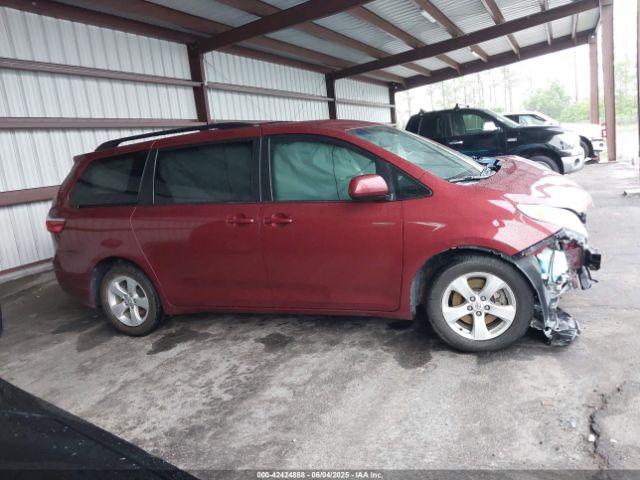 5TDKK3DC0GS760526 Toyota Sienna Le 8 Passenger