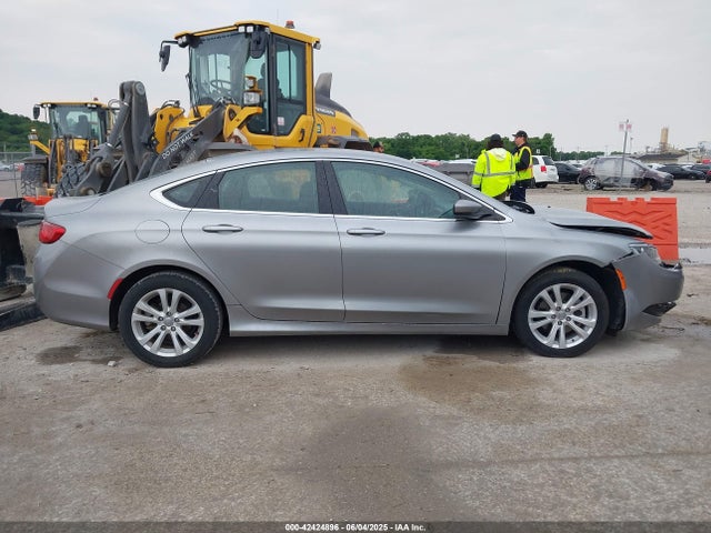 1C3CCCFB0HN509040 Chrysler 2017