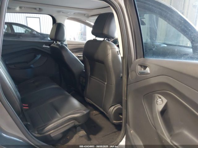 1FMCU9J98EUA16025 Ford Escape Titanium