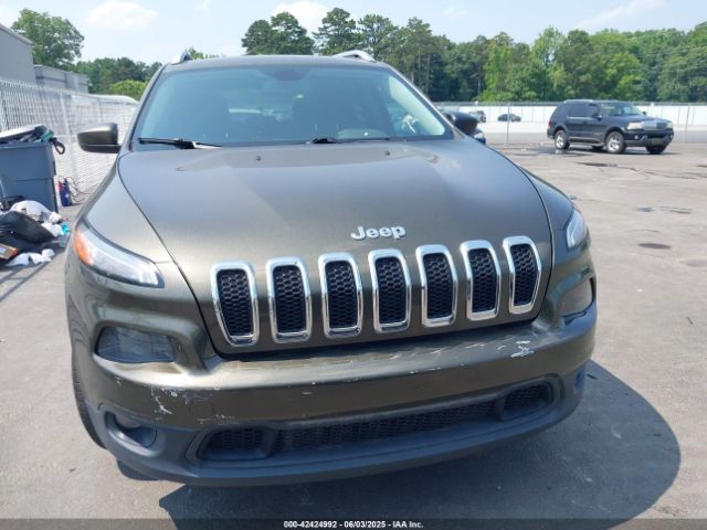 1C4PJMCS9FW551694 Jeep Cherokee Latitude