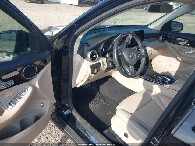 WDC0G4KB9GF078084 Mercedes-Benz m274