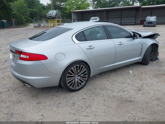 2010 JAGUAR XF SAJWA0GB1ALR75705 Photo 3