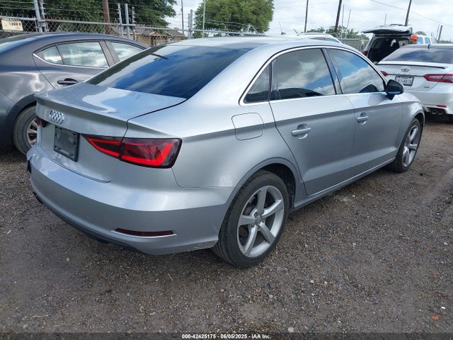 2015 AUDI A3 WAUACGFF7F1058672 Photo 3