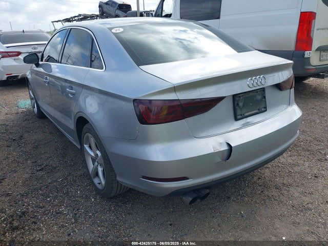 2015 AUDI A3 WAUACGFF7F1058672 Photo 5