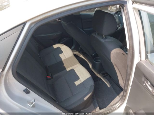 3KPC24A37KE064795 Hyundai ACCENT SE