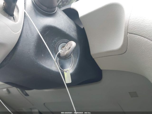 2011 TOYOTA SIENNA 5TDKK3DC6BS156696 Photo 10
