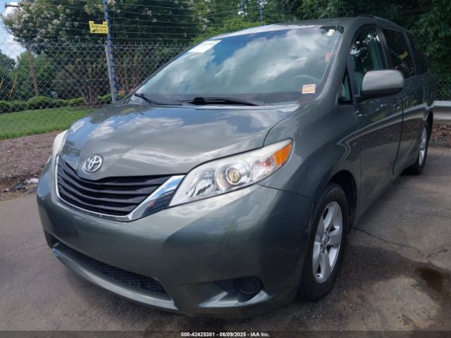 2011 TOYOTA SIENNA 5TDKK3DC6BS156696 Photo 1