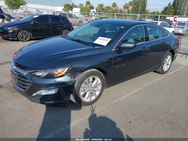 1G1ZD5STXLF060278 Chevrolet Malibu Fwd Lt