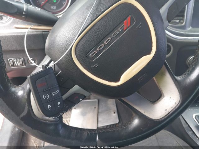 2C3CDXHG9GH172873 Dodge 2016