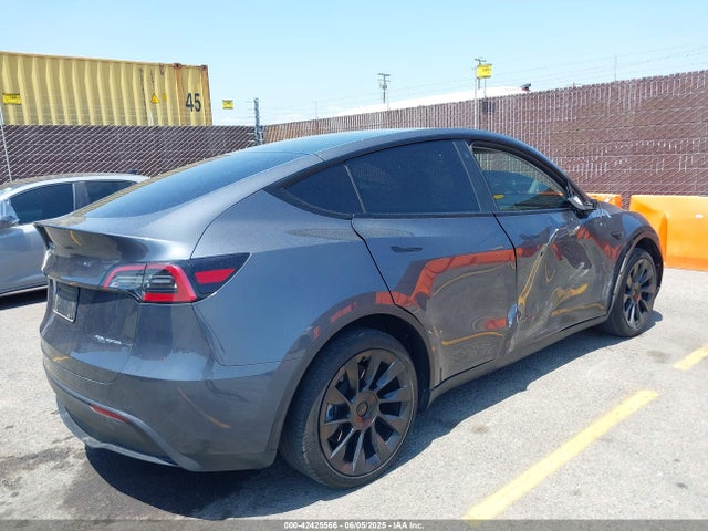 2023 TESLA MODEL Y 7SAYGDEE3PA033905 Photo 3