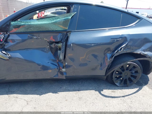 2023 TESLA MODEL Y 7SAYGDEE3PA033905 Photo 5