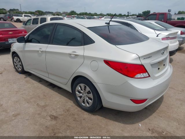 KMHCT4AE2HU205776 Hyundai Accent