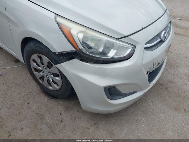 KMHCT4AE2HU205776 Hyundai Accent
