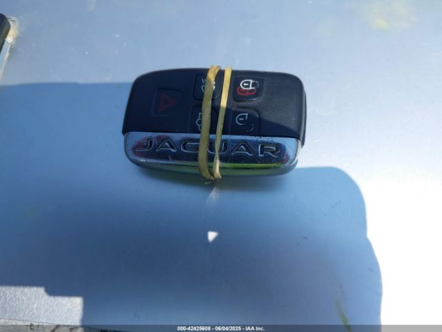 2015 JAGUAR XF SAJWJ0FF3F8U88469 Photo 10