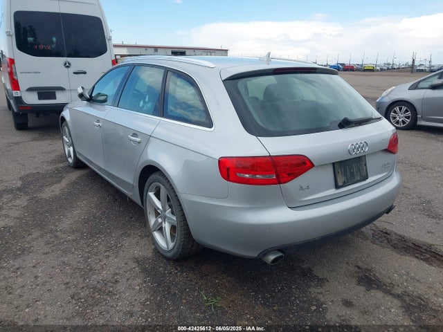 2011 AUDI A4 WAUWFAFL6BA109332 Photo 2