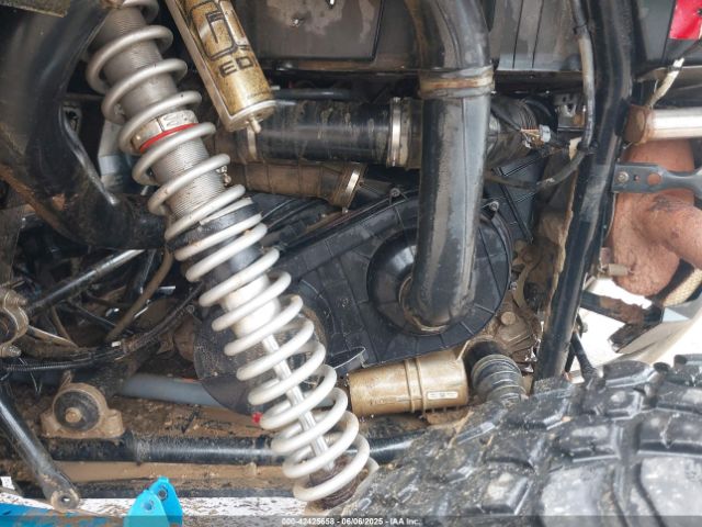 2022 POLARIS RZR 3NSNAV990NH409144 Photo 8