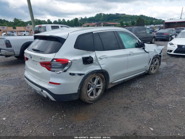 2018 BMW X3 5UXTR9C51JLC82858 Photo 3